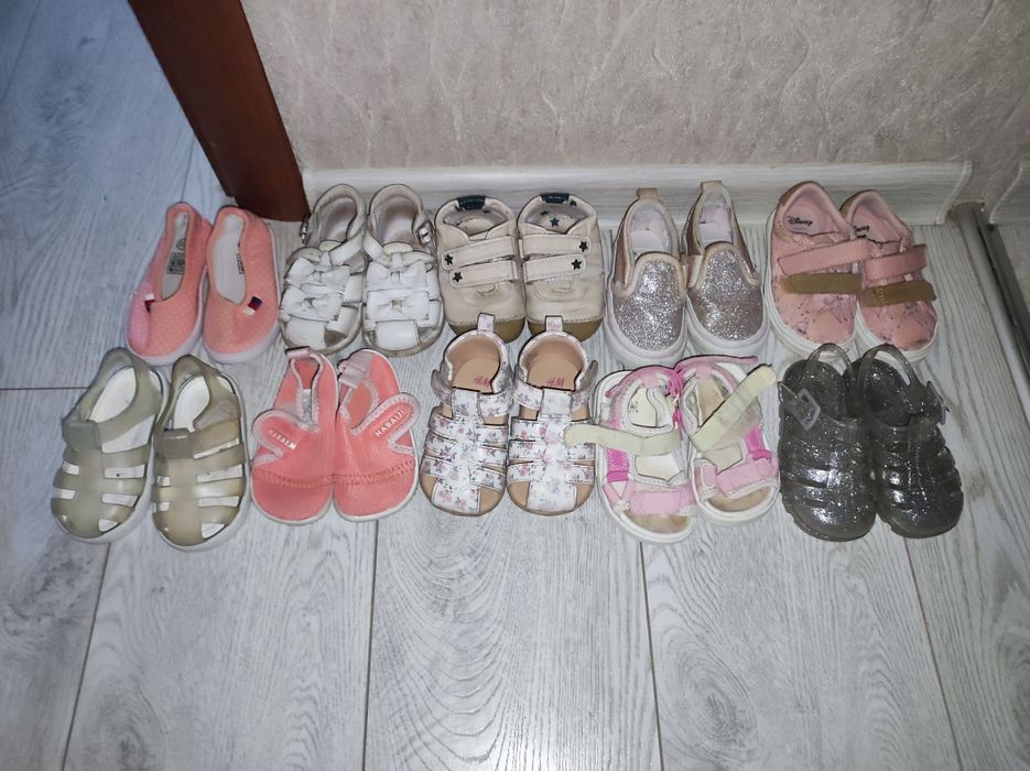 Дитяче взуття 19 20 21