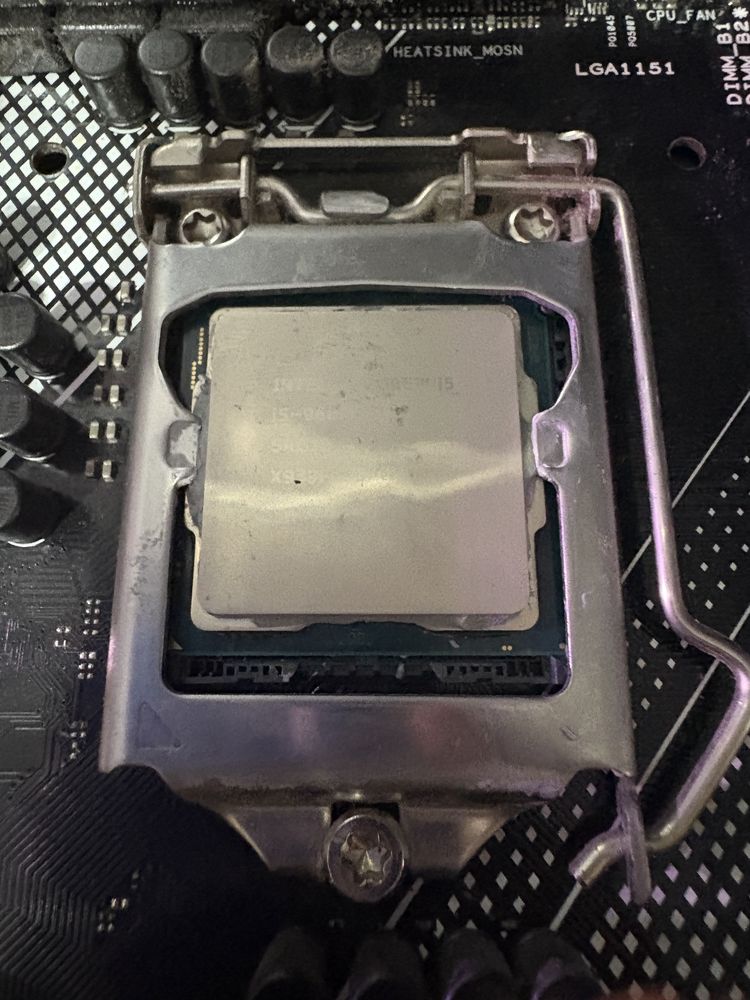 procesor intel core i5 9600kf