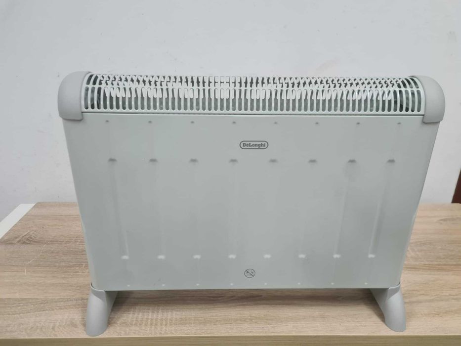 Grzejnik elektryczny z termostatem konwektorowy przenośny DeLonghi