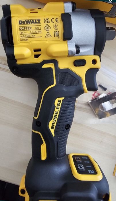 DeWALT DCF922N Гайковерт акумуляторний новий. Девальт.