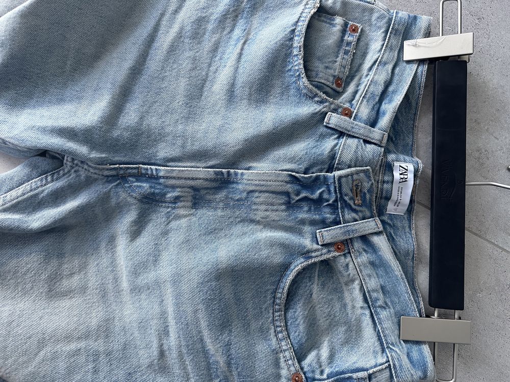 Джинси Zara
