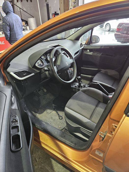 Peugeot 207 1.4 HDi de 2008 para peças