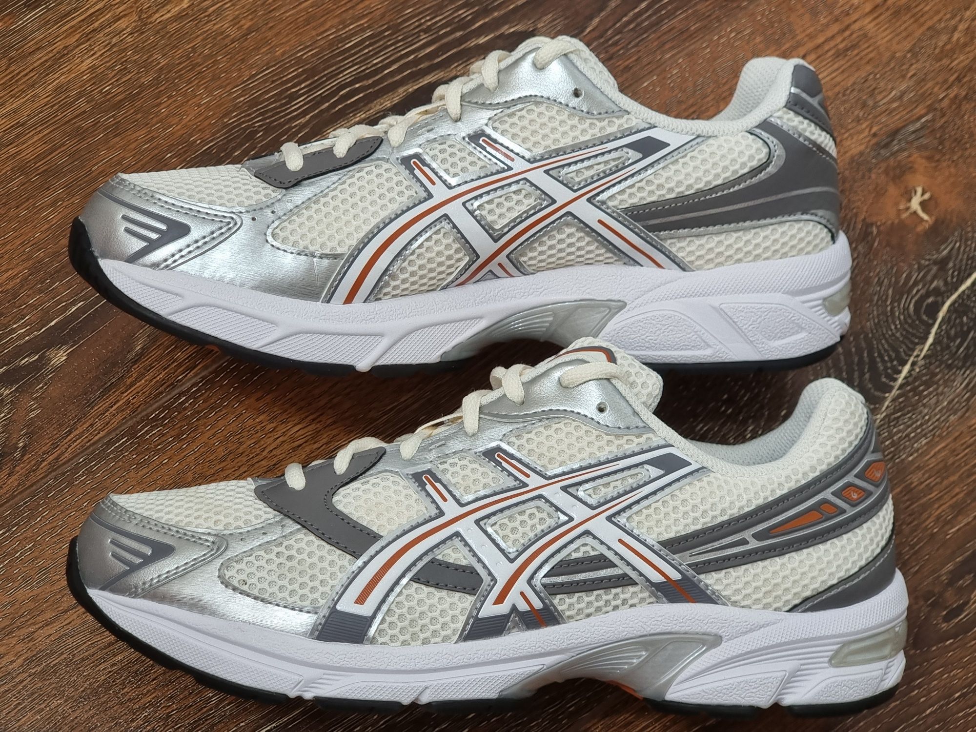 Оригінал 100% кросівки asics gel 1130 eur 42