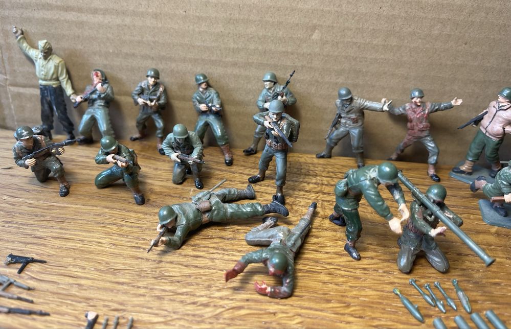 Фигурки солдат армии США и Великобритании. 1/35 + снаряжение.