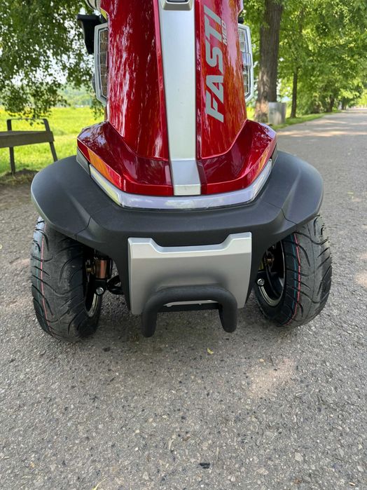 Nowy FASTI MED 4-kołowy pojazd elektryczny ułatwiający poruszanie