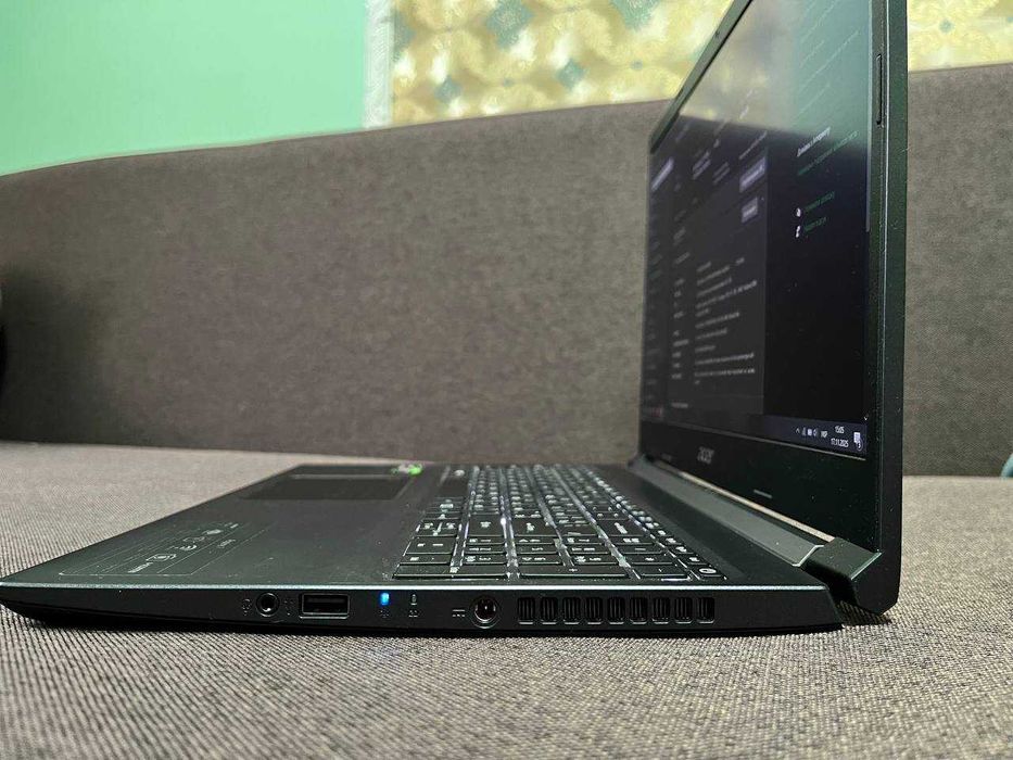 Ноутбук Acer Aspire 7