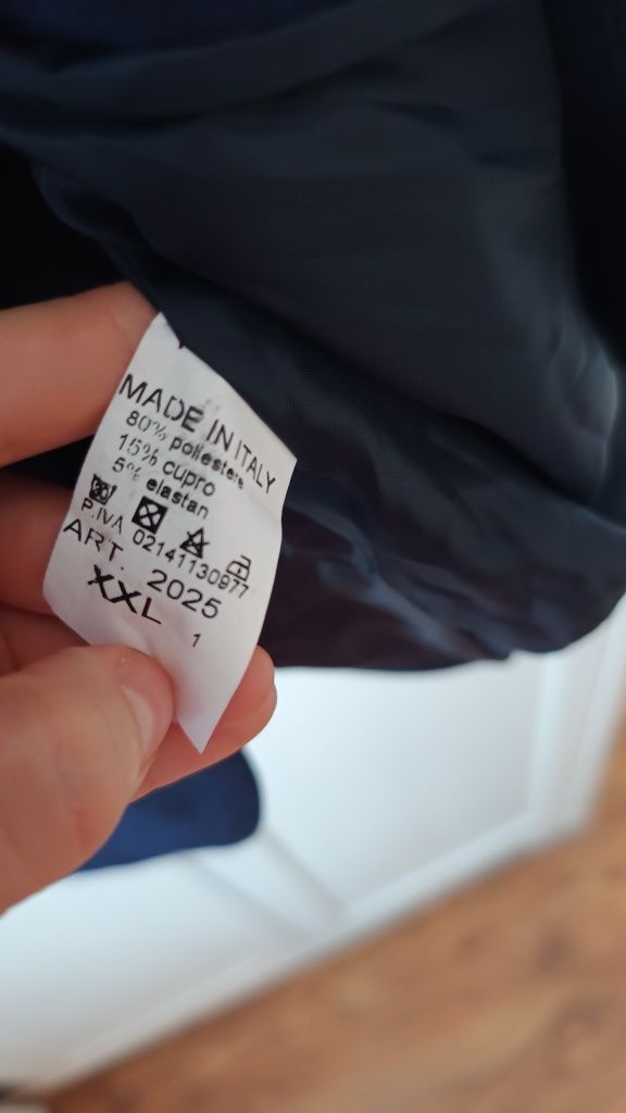Granatowy żakiet z mankietami w paseczki xxl