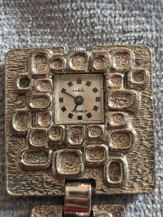 Zegarek damski Związek Radziecki 17 kamieni