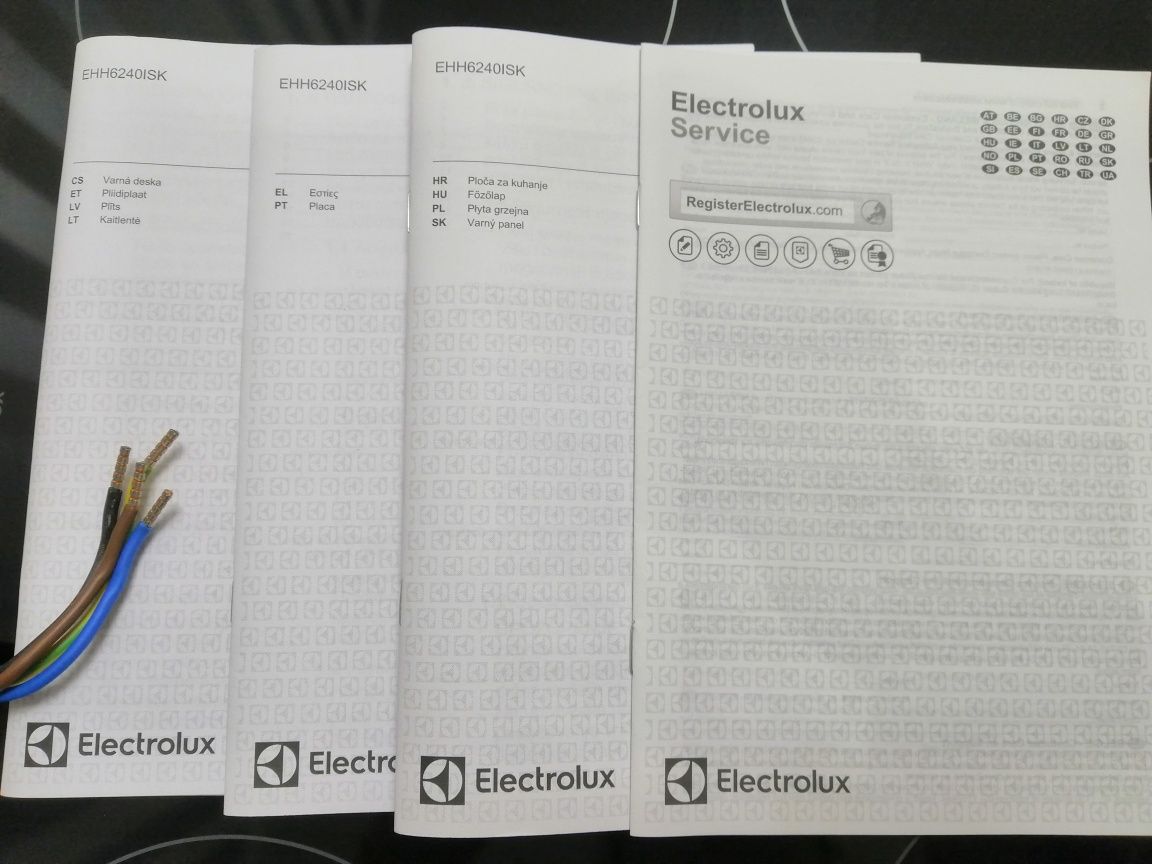 Варильна поверхня Electrolux EHH6240ISK