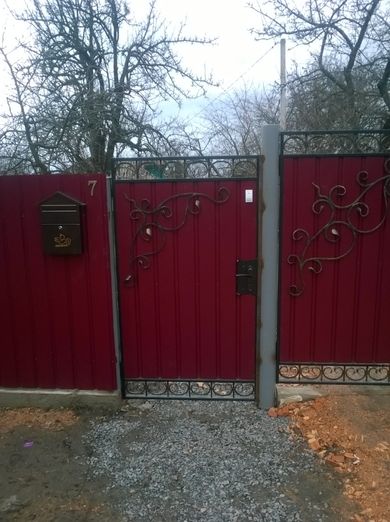Виготовлення залізних дверей, огорож, хвірток, воріт і т.д.