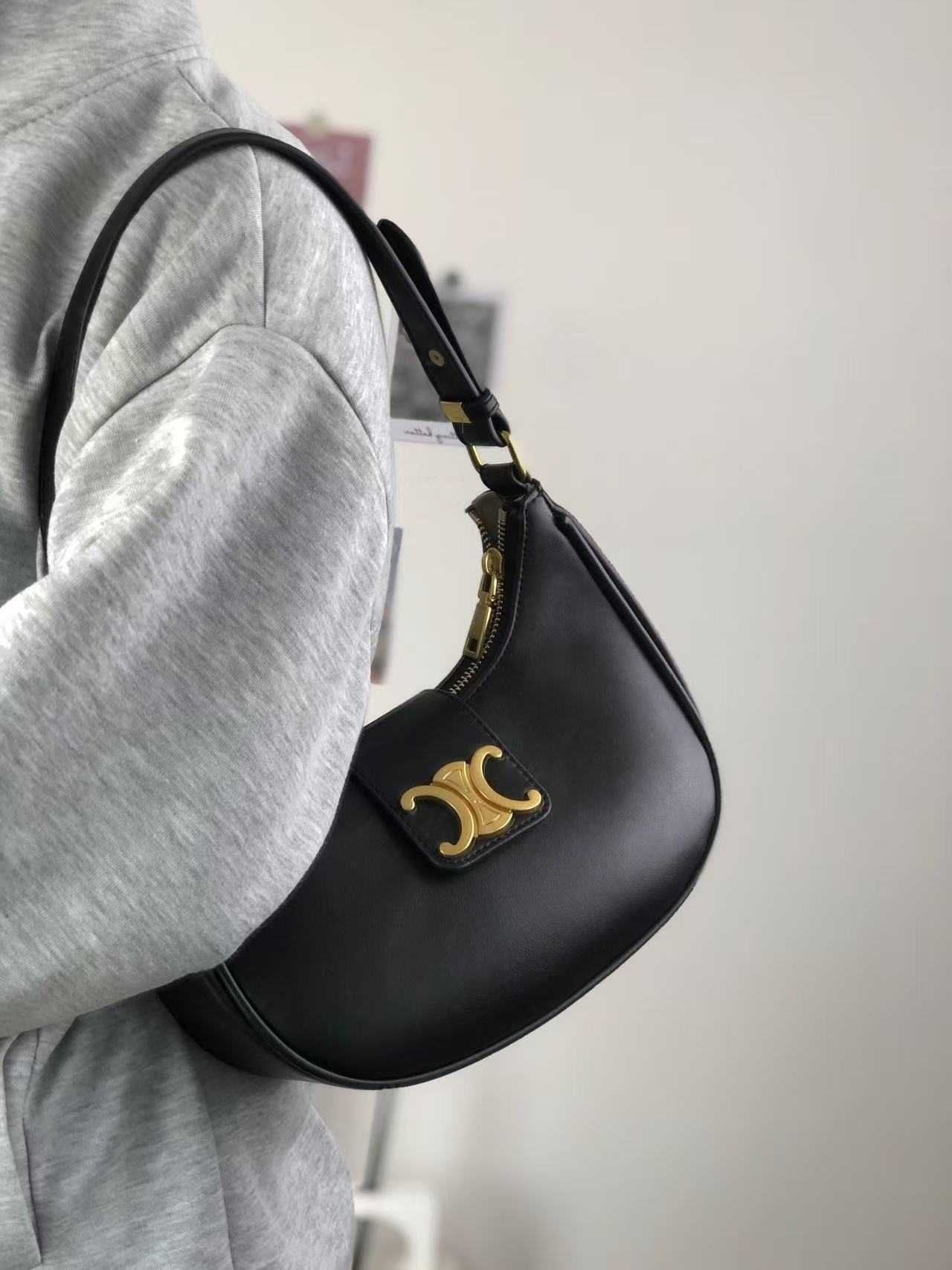 CELINE AVATriomphe, bolsa de couro de vaca, nova em folha