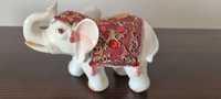 Słoń z porcelany z cekinami