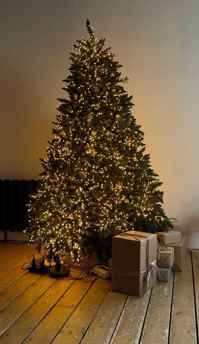 Гірлянда Хвойна лапа на ялинку. Зелена нитка. Біле тепле світло. Декор