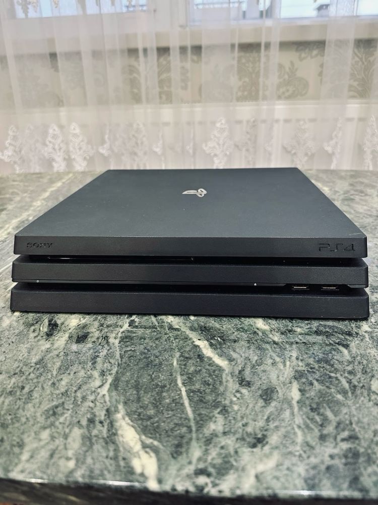 Sony PlayStation 4 Pro 1 TB