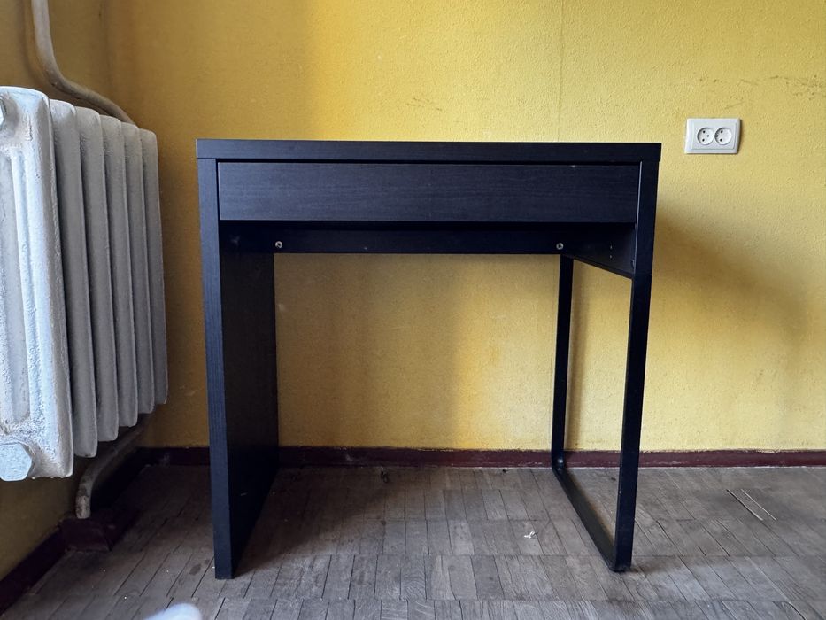 ІКЕA компактний письмовий стіл MICKE МІККЕ (73x50 см) чорний