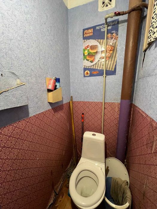 Кімната в гуртожитку на вул. Мстиславська