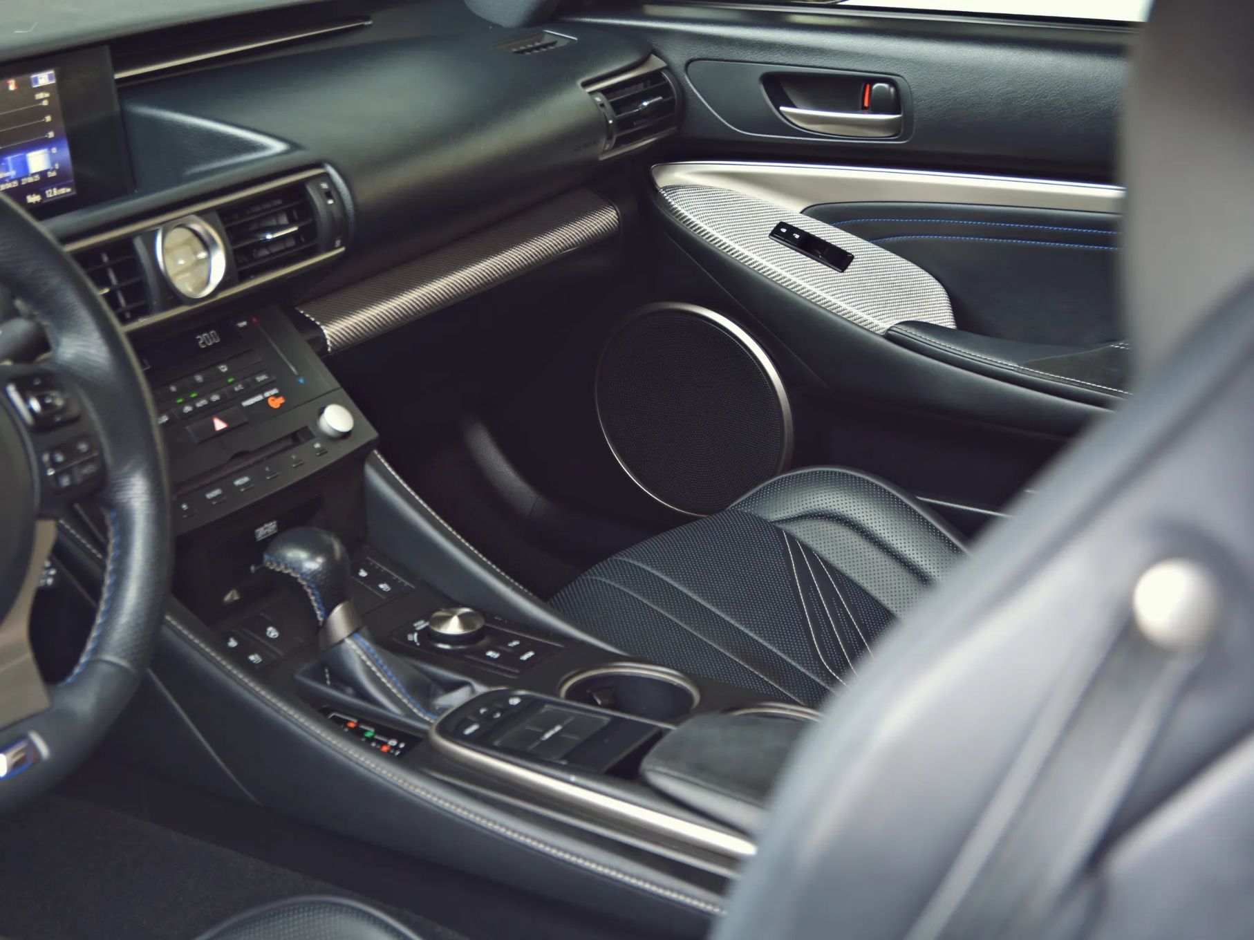Lexus RC RCF 2015 rok salon Polska
