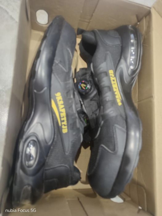 Кросівки ботінкі тактичні не пробіваєма подошва