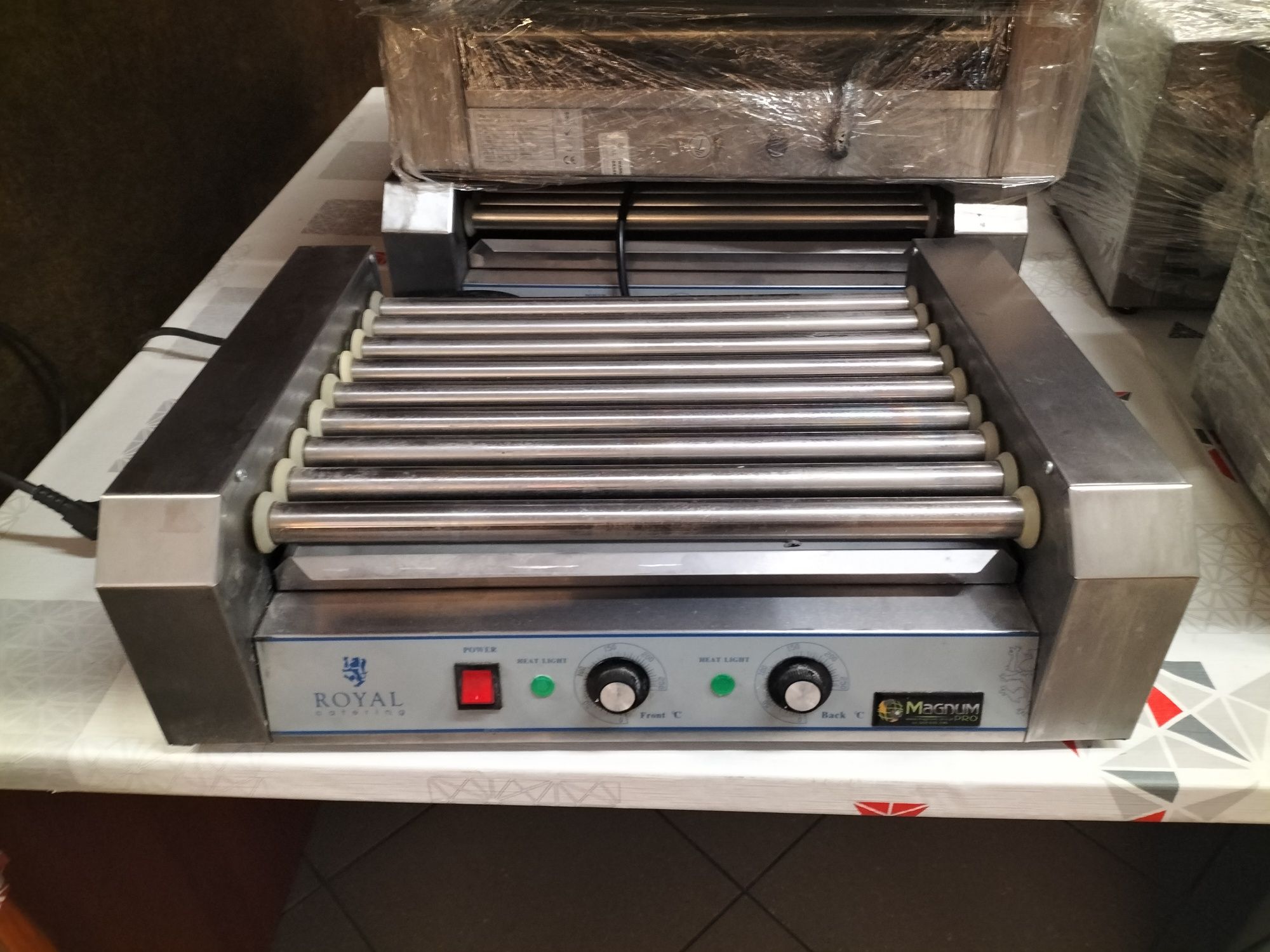 Roller grill elektryczny do parówek Hod dog Royal Catering