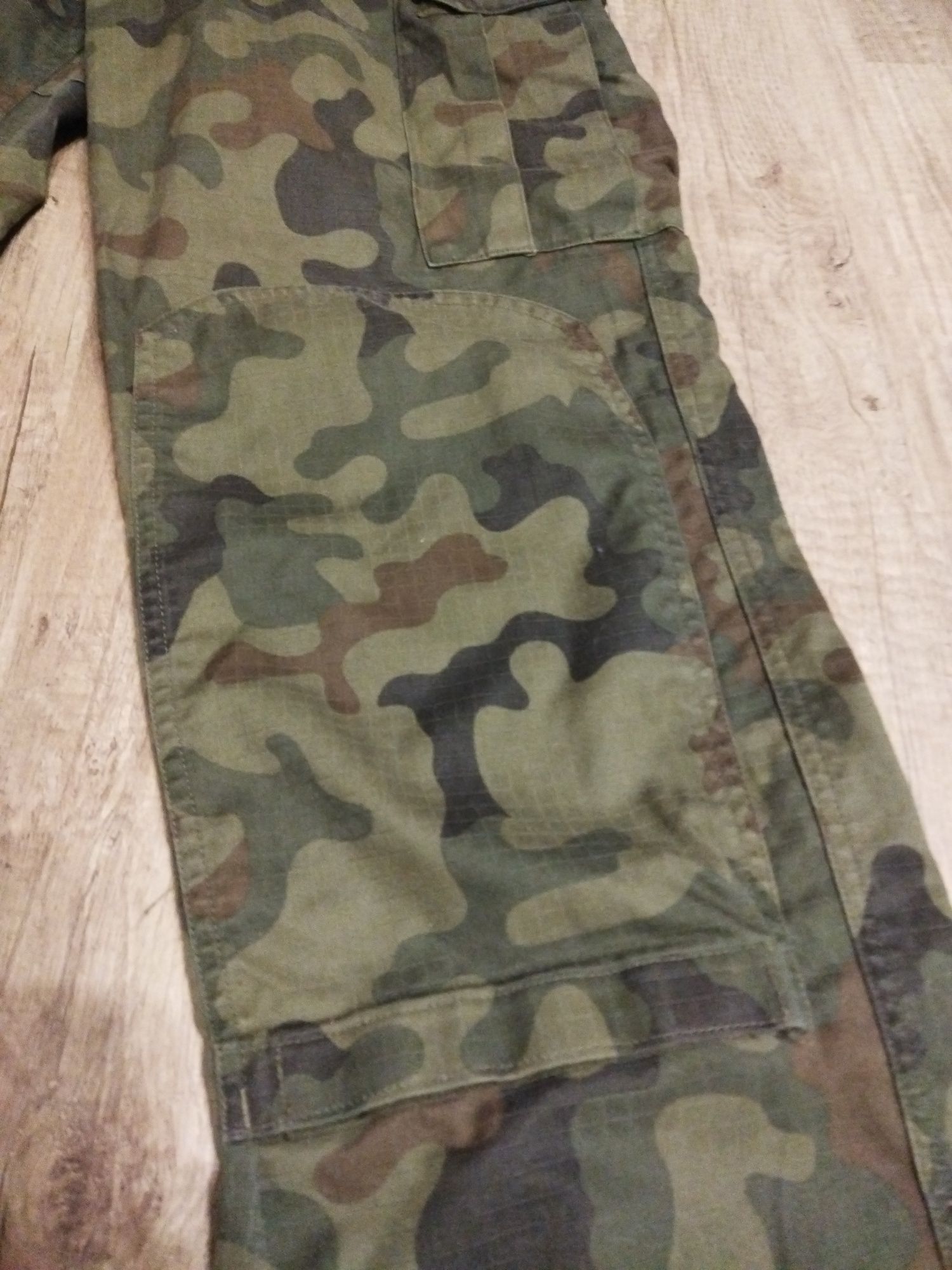 Spodnie wojskowe ,polowe S/L jak nowe.