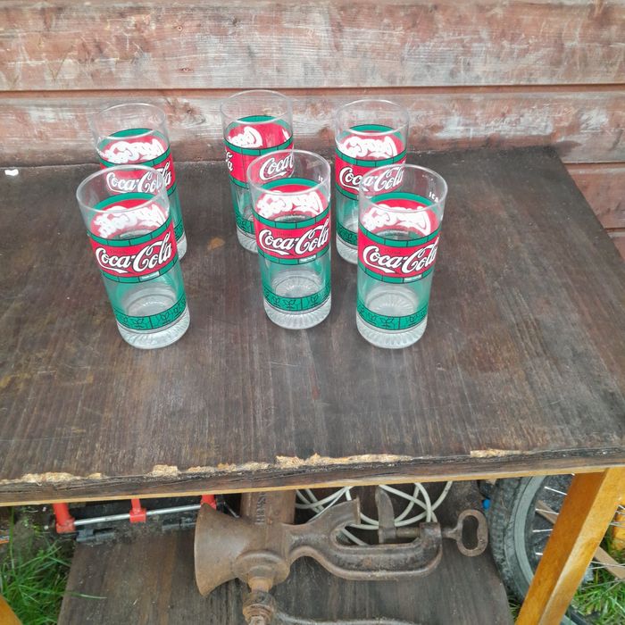Kolekcionerskie szklanki coca coli 0,3 l