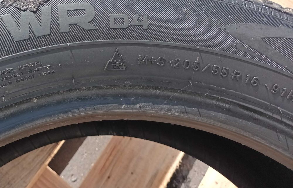 Nokian WR D4 opona zimowa 205/55/16 - 1 szt. R16 W-wa WK