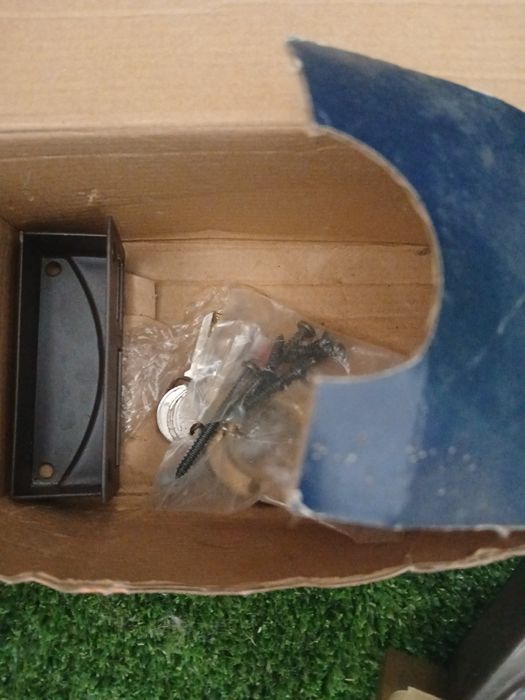 Fechedura nova nunca usada, como se pode ver nas fotos.