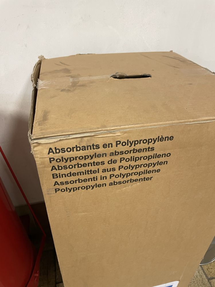 Sorbent czyściwo mata ręcznik do wchłaniania wycieków 40cm x 60mb