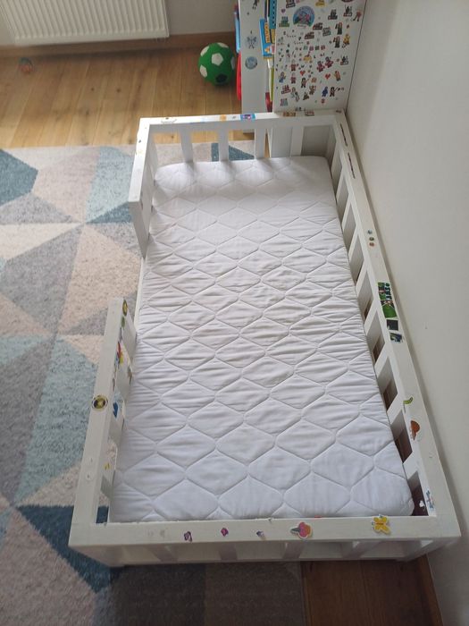 Łóżko łóżeczko niskie dziecięce 150x80+materac