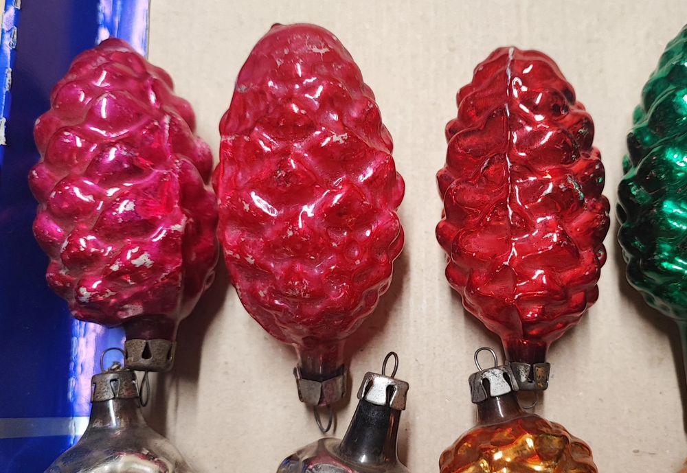 Stare szklane bombki szyszki ozdoby choinkowe prl