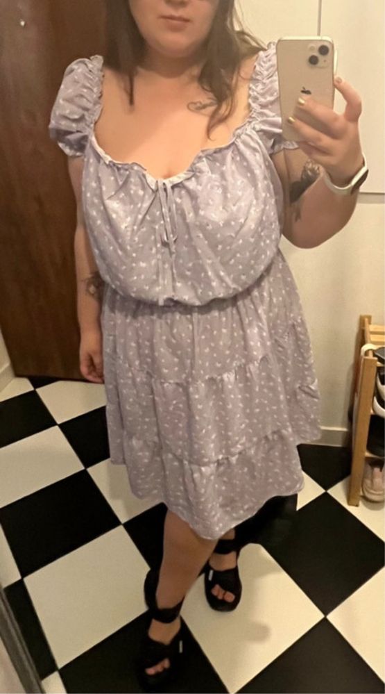 Fioletowa sukienka w kwiaty bufki rozmiar 48 20 plus size