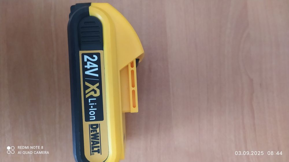 Шуруповерт в кейсі.