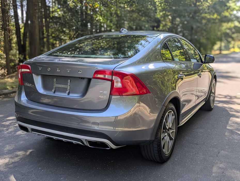 Volvo S60      2017