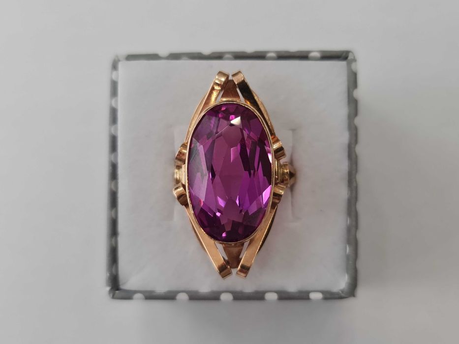 1963-86! Złoty pierścionek/ 585/ 9.06 gram/ R15/ Różowy Topaz