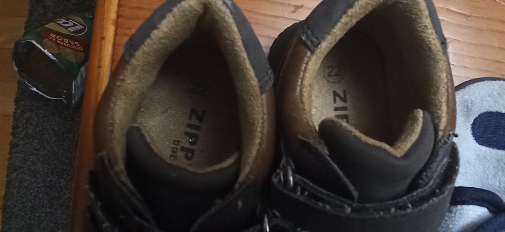 Sapatos e pantufas zippy 22