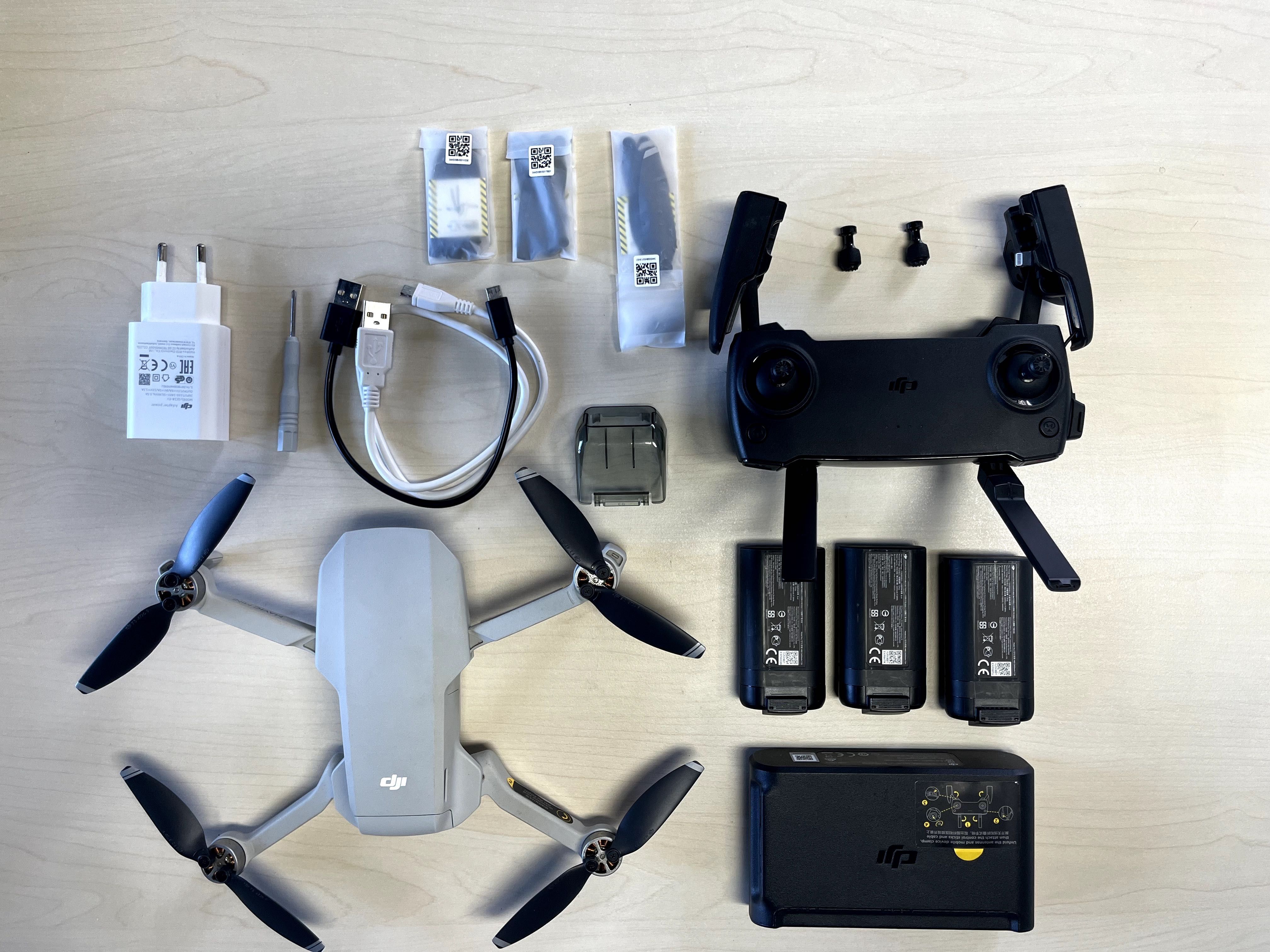 DJI Mavic Mini Fly More Combo + Extras