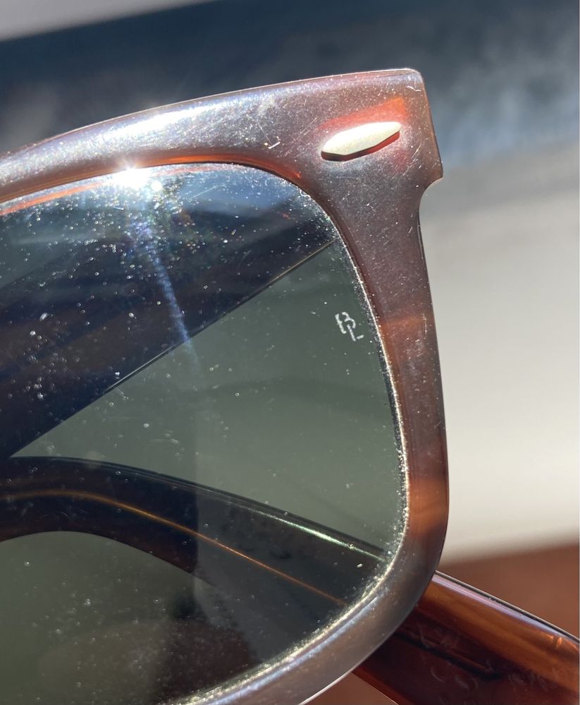 Ray-Ban wayfarer