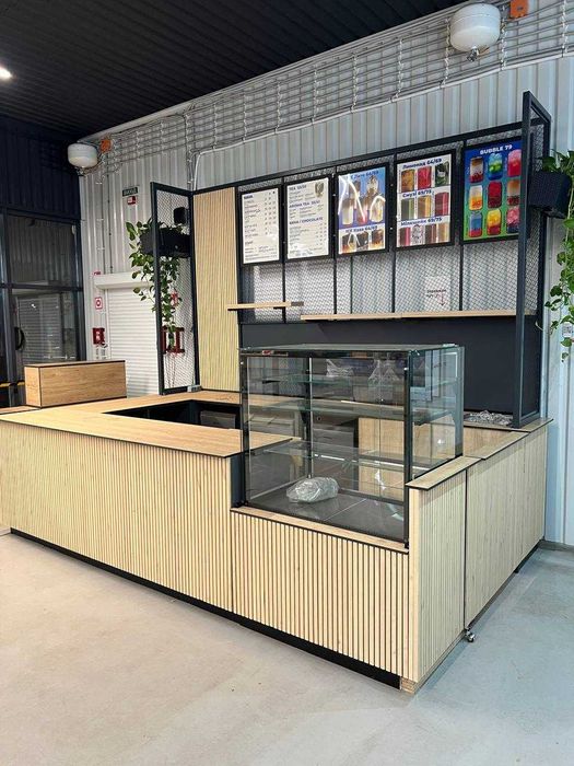 Барні стійки та рецепції, які ПРАЦЮЮТЬ на вас – зробимо на 8% дешевше!