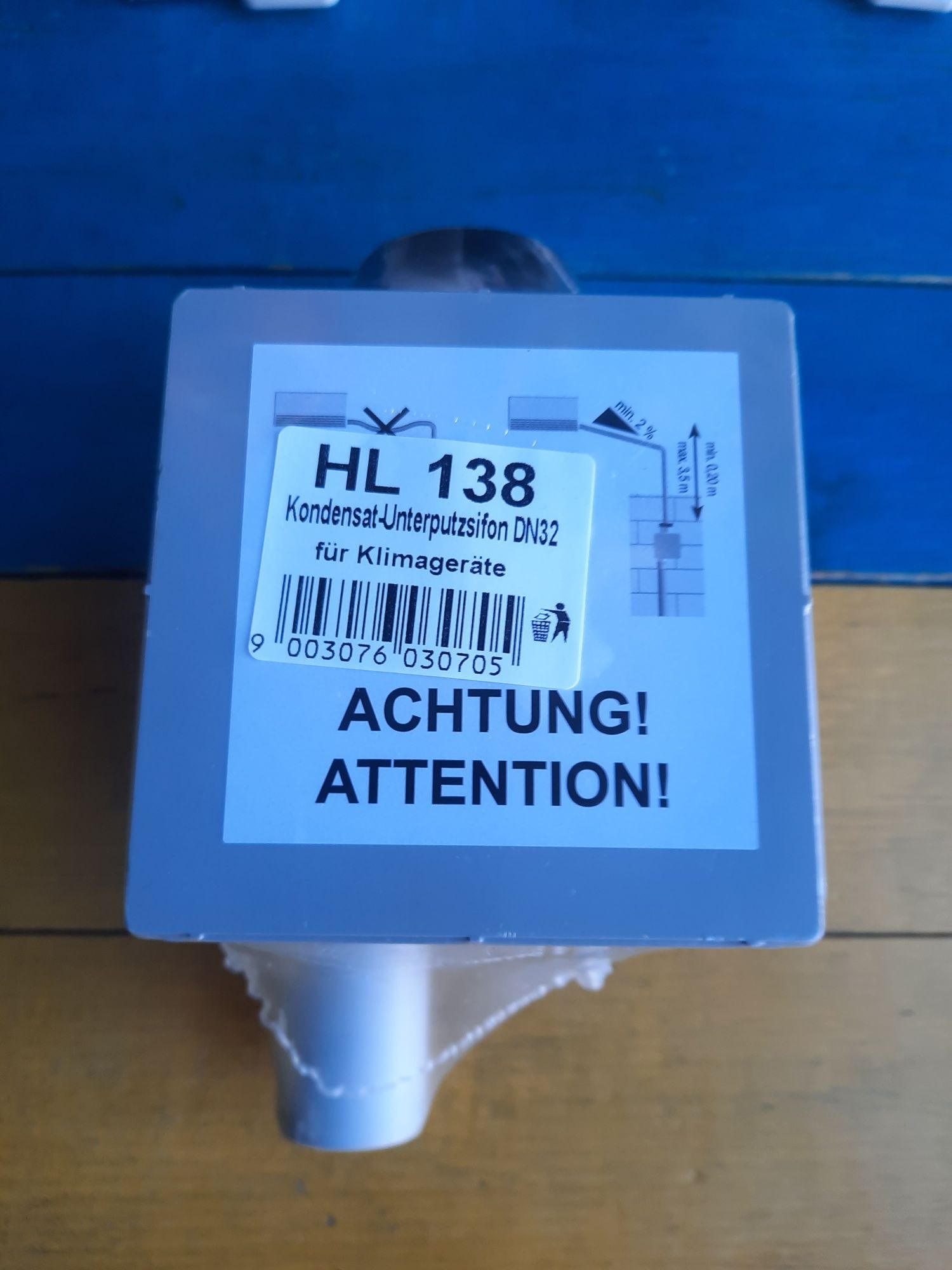 Сифон HL 138 для кондиціонера. Ринок Юність