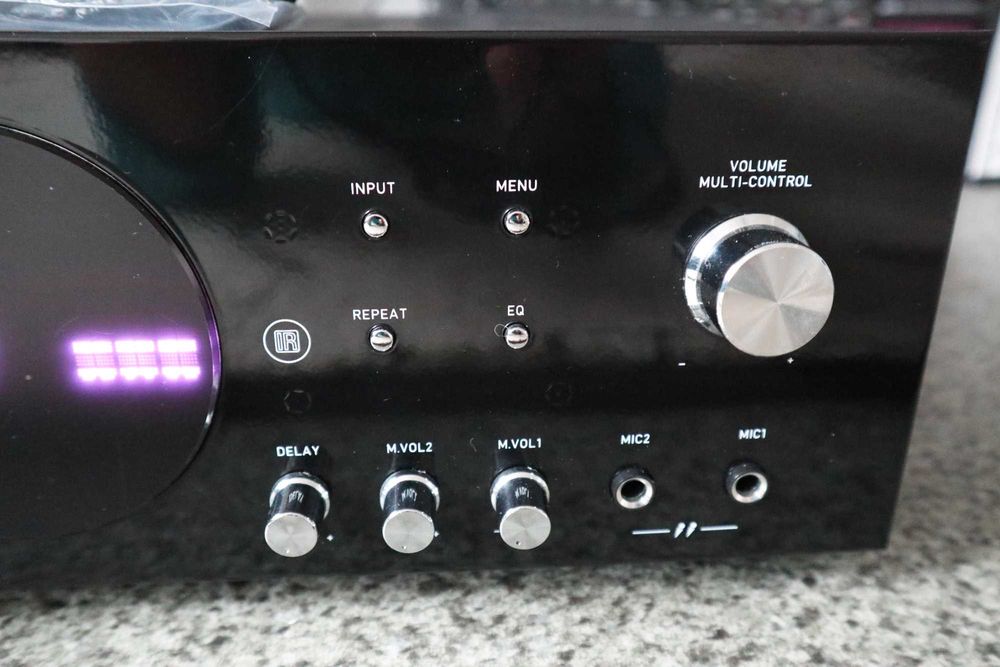 Усилитель  Auna AMP-218-BT с Европы