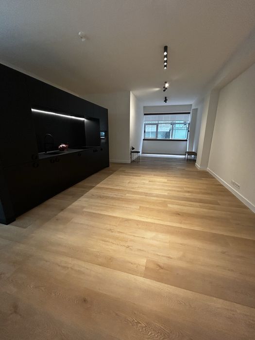 T1 Remodelado com 100 m² – Olaias, Lisboa | Potencial para T2