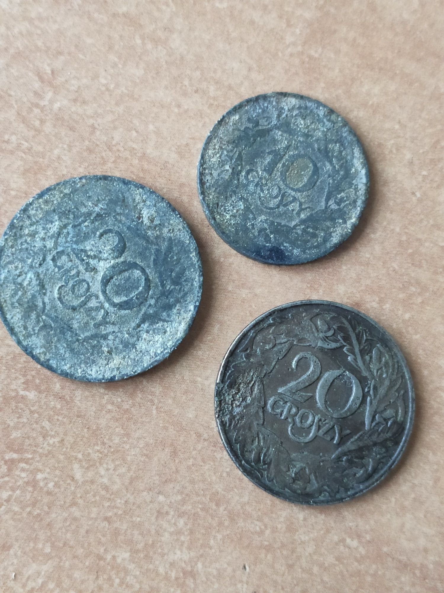 3 stare przedwojenne polskie monety - 2 x 20 groszy i 1 x 10 groszy