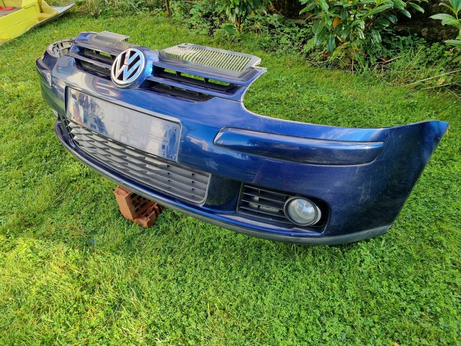VW GOLF V 5 (03-09)- ZDERZAK PRZEDNI przód komplet z grillem oryginał