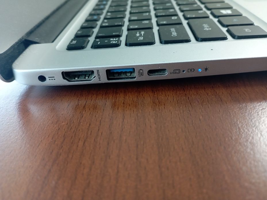 Acer Swift 3  14" 4gb 128gb