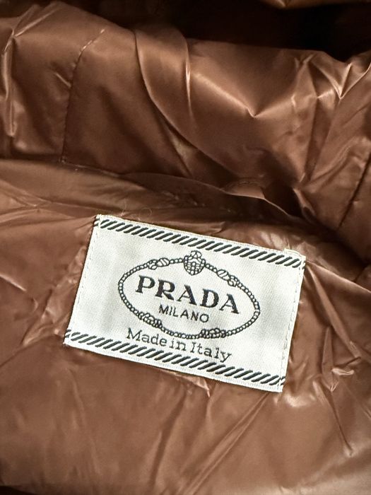 Жіноча куртка пуховик Prada