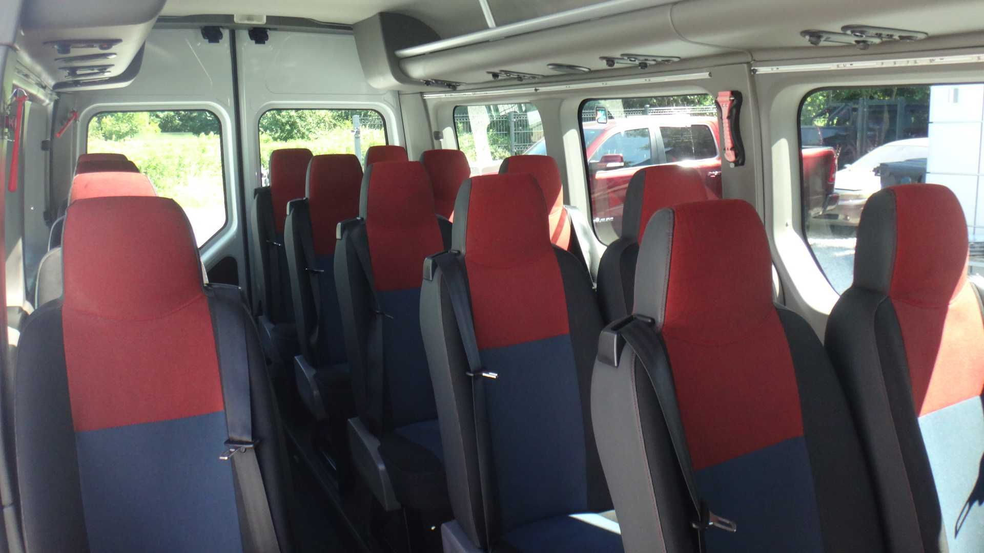 Renault Master autobus 17os klimatyzacja strefowa stan idealny 125KM