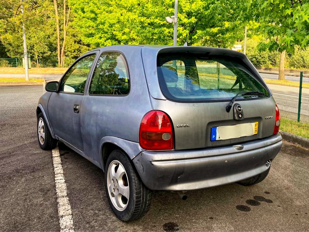 Opel Corsa 1.5 TD Isuzu - 5 Lugares