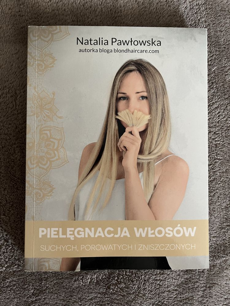 Książka Pielęgnacja włosów Natalia Pawłowska blond hair care