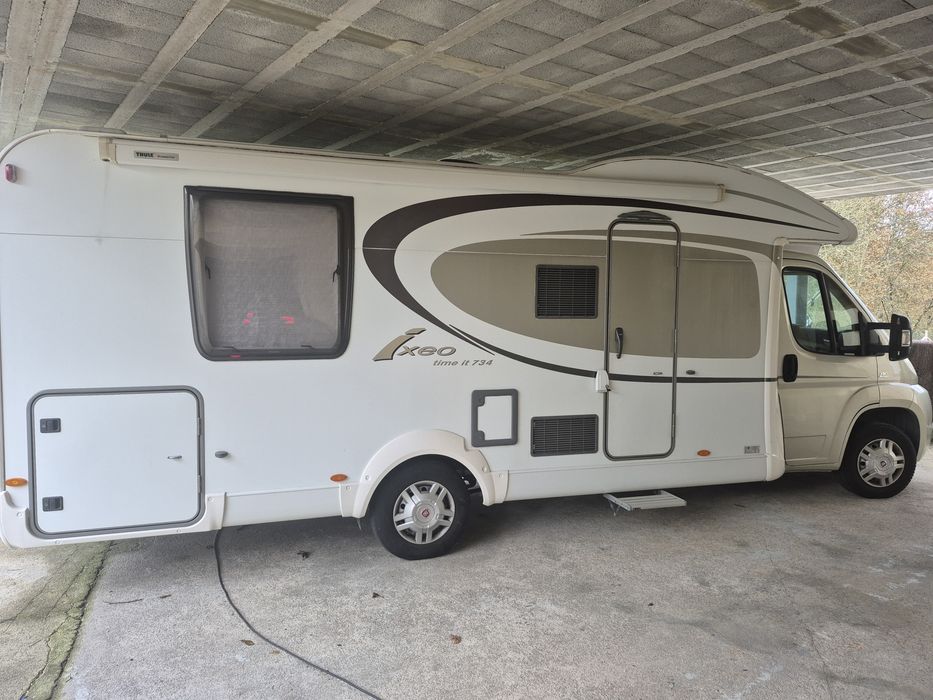 Autocaravana burstner ixeo it 734