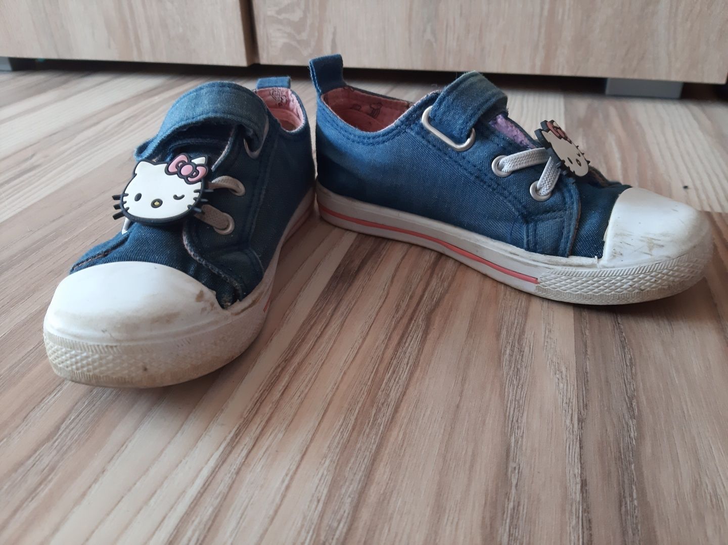 Trampki Hello Kitty r.27